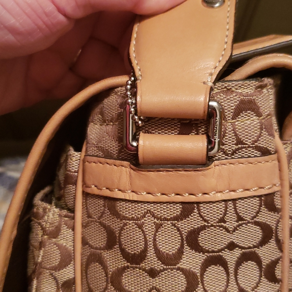 💥HP💥Coach Signature Voyager Crossbody Messenger - Picture 6 of 16